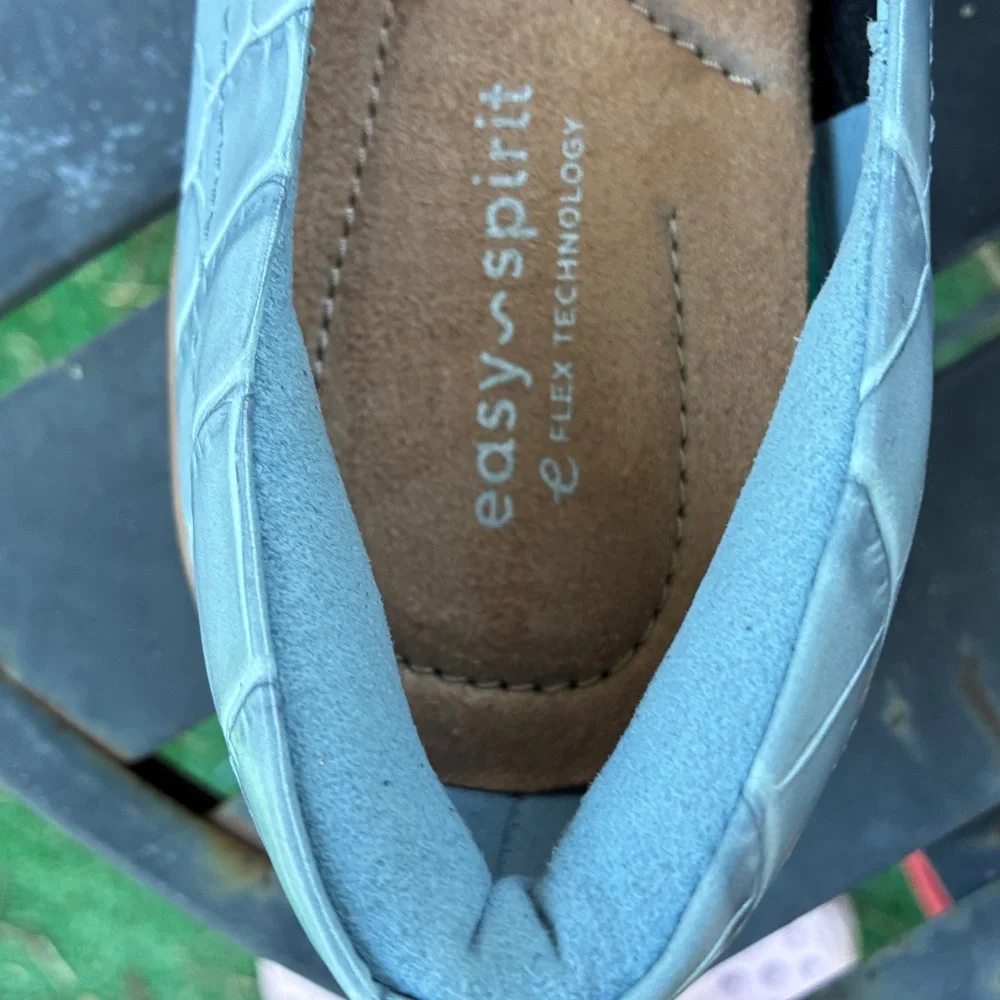 Easy Spirit Comfortable Aqua Crocodile-Embossed Loafers New Without Box Sz 12M - Picture 4 of 5